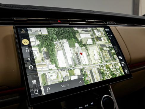 Used 2023 Land Rover Range Rover Autobiography image 69