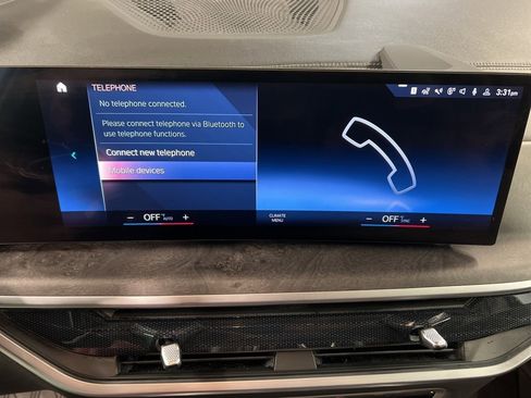 Used 2023 BMW X7 xDrive40i w/ Premium Package image 11