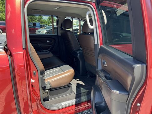 Used 2017 Nissan Titan Platinum Reserve AWD/4WD image 11