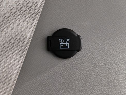 Used 2023 Chrysler Pacifica Touring-L w/ Uconnect Theater Family Group FWD image 26
