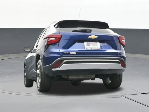 Used 2024 Chevrolet Trax LT w/ Driver Confidence Package image 46