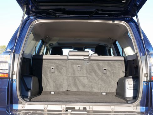 Used 2023 Toyota 4Runner SR5 Premium image 12