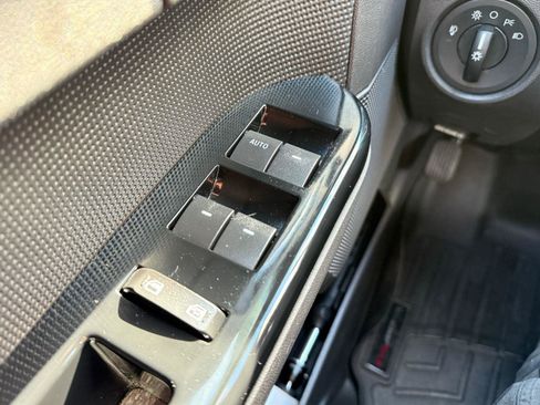 Used 2012 Ford Escape Limited image 18