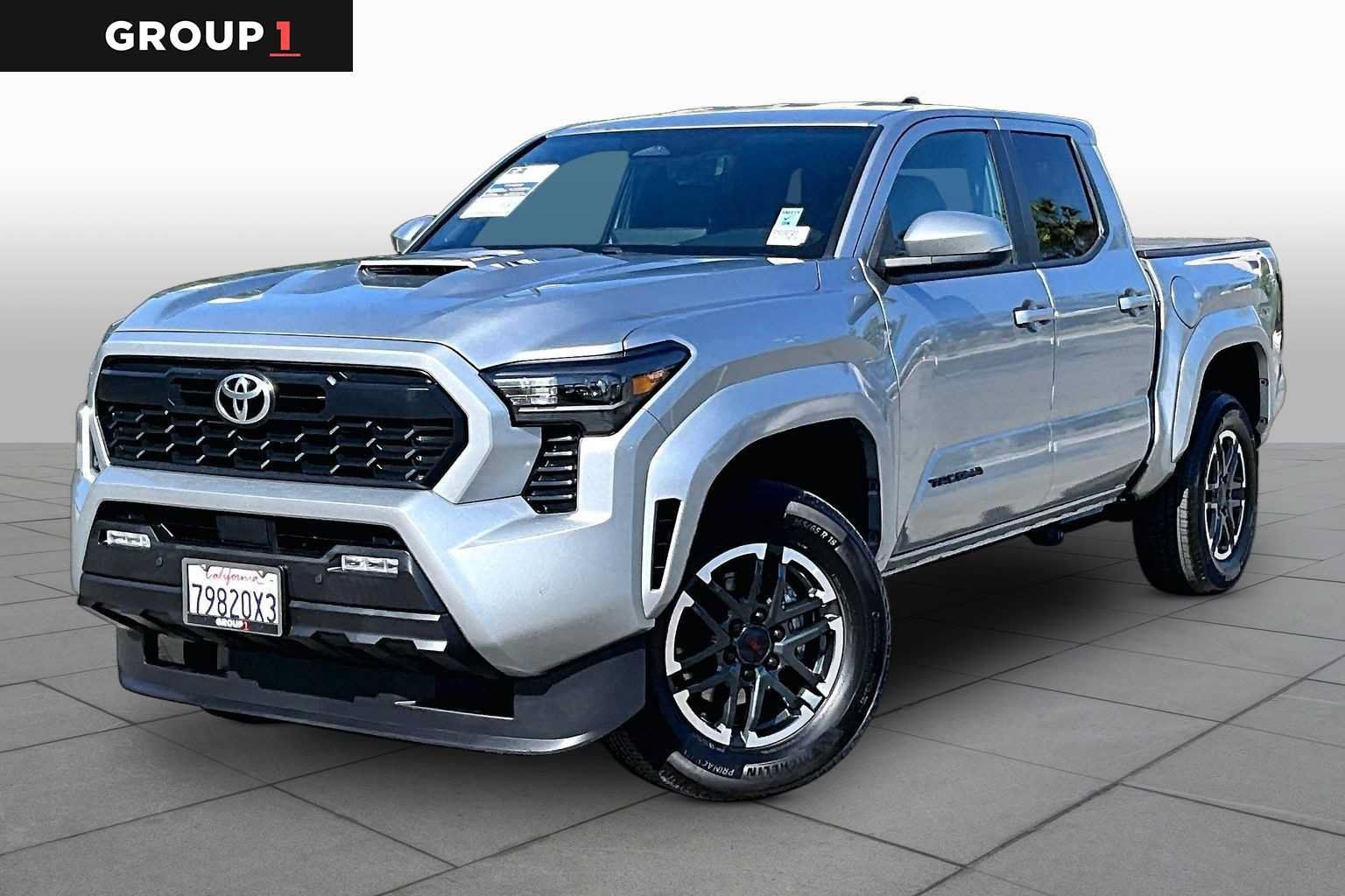 Used 2024 Toyota Tacoma TRD Sport w/ TRD Sport Upgrade Package AWD/4WD image 1