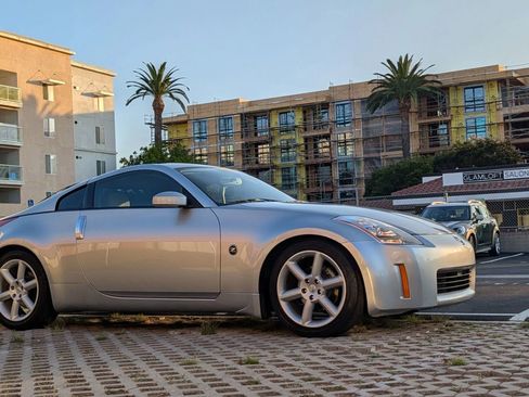 Used 2003 Nissan 350Z Touring image 4