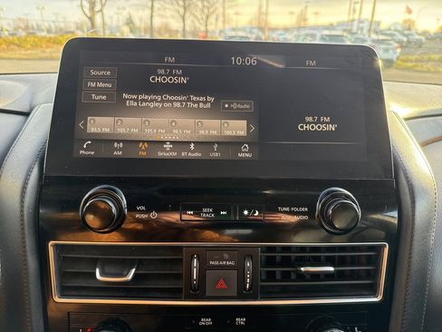 Used 2023 Nissan Armada SL image 38