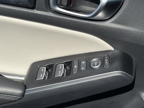 Used 2024 Honda Civic Touring image 30