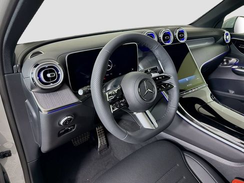 New 2026 Mercedes-Benz GLC 300 4MATIC image 9