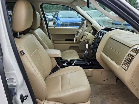 Used 2011 Ford Escape Limited w/ 301A Rapid Spec Order Code image 18