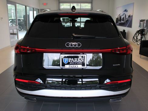 New 2025 Audi Q5 2.0T Premium Plus image 7