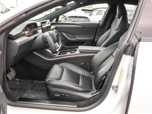 Used 2022 Tesla Model S image 5