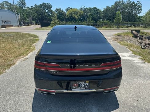 Used 2022 Genesis G90 3.3T Premium RWD image 8