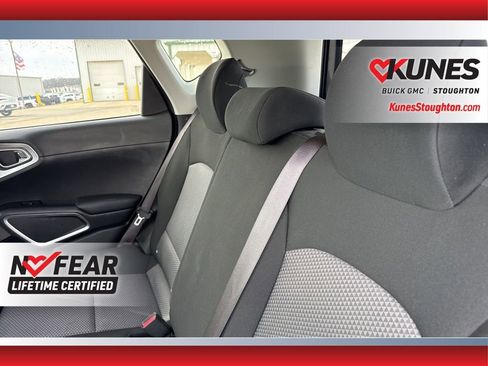 Used 2025 Kia Soul LX w/ LX Technology Package image 38