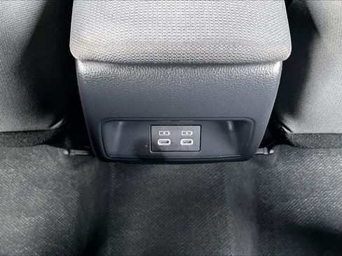 Used 2024 Toyota Corolla LE image 31