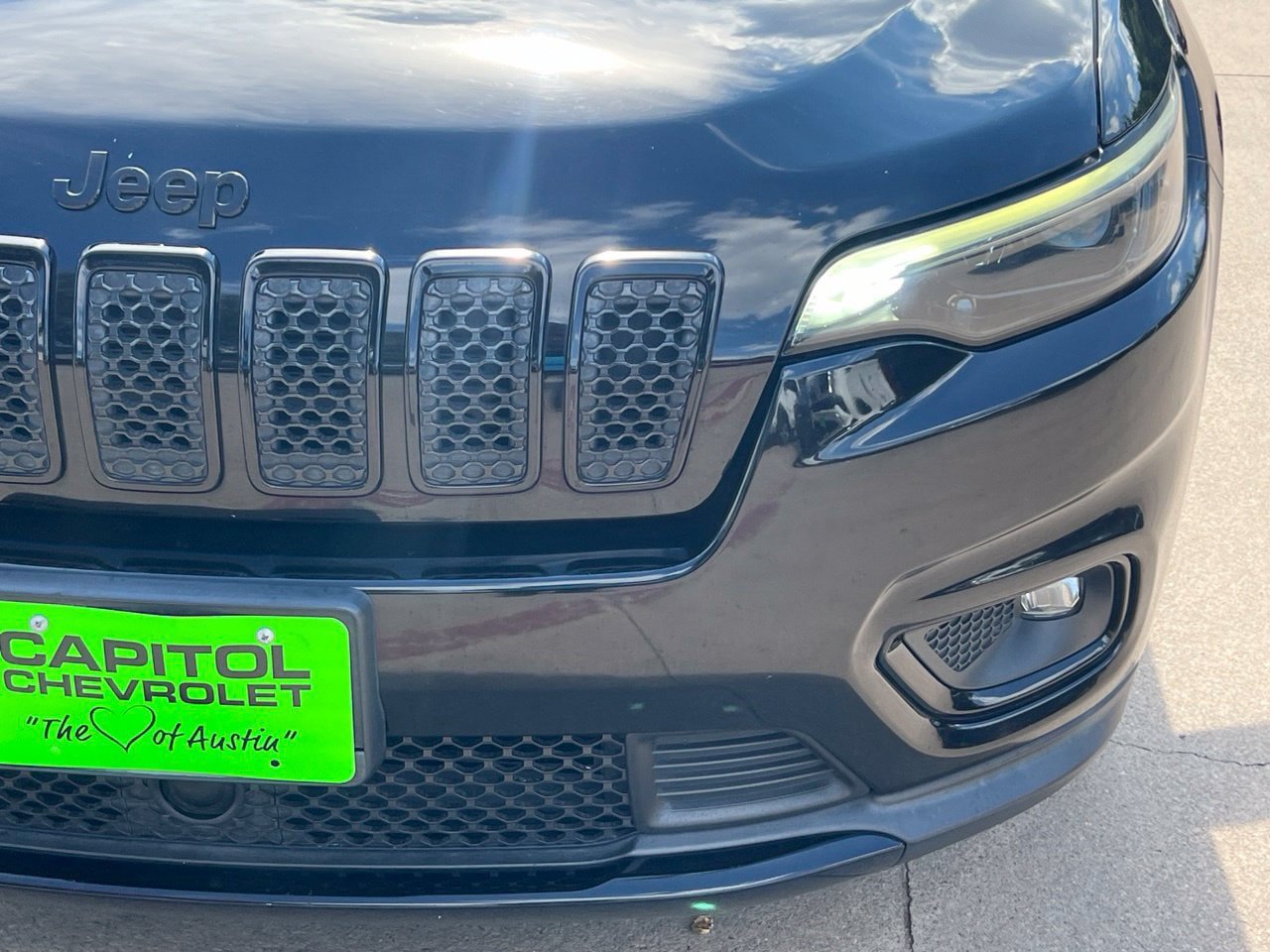 Used 2021 Jeep Cherokee Latitude Plus FWD image 10
