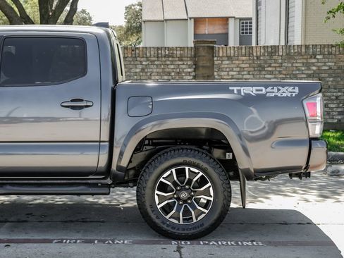 Used 2023 Toyota Tacoma TRD Sport AWD/4WD image 22