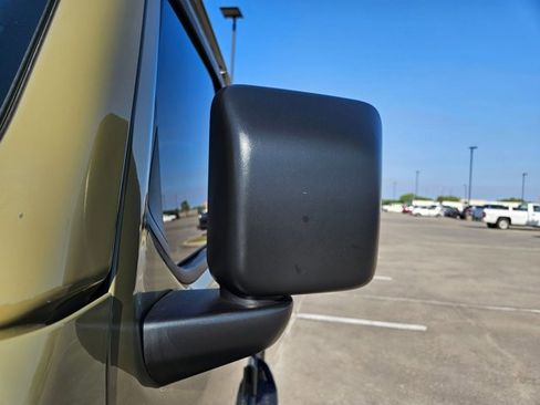 Used 2025 Jeep Gladiator Sport image 9