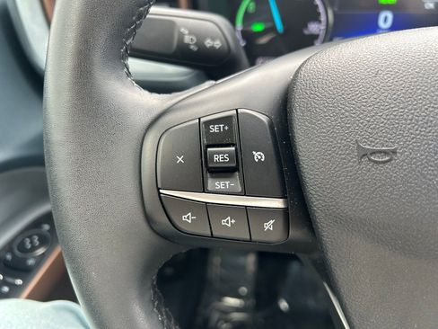 Used 2023 Ford Maverick Lariat FWD image 15