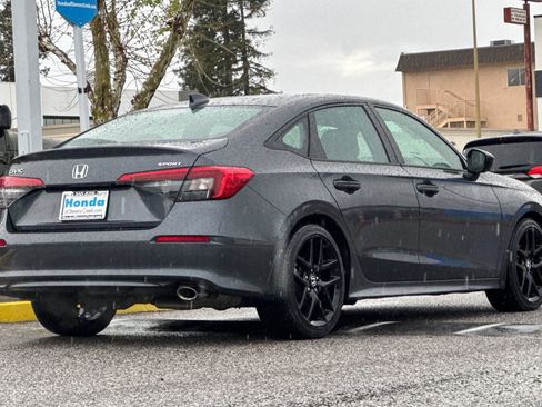 Used 2024 Honda Civic Sport image 8
