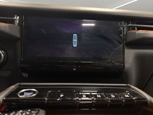 Used 2025 Lincoln Navigator Black Label AWD/4WD image 18