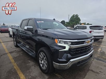 Used 2022 Chevrolet Silverado 1500 LT w/ Protection Package