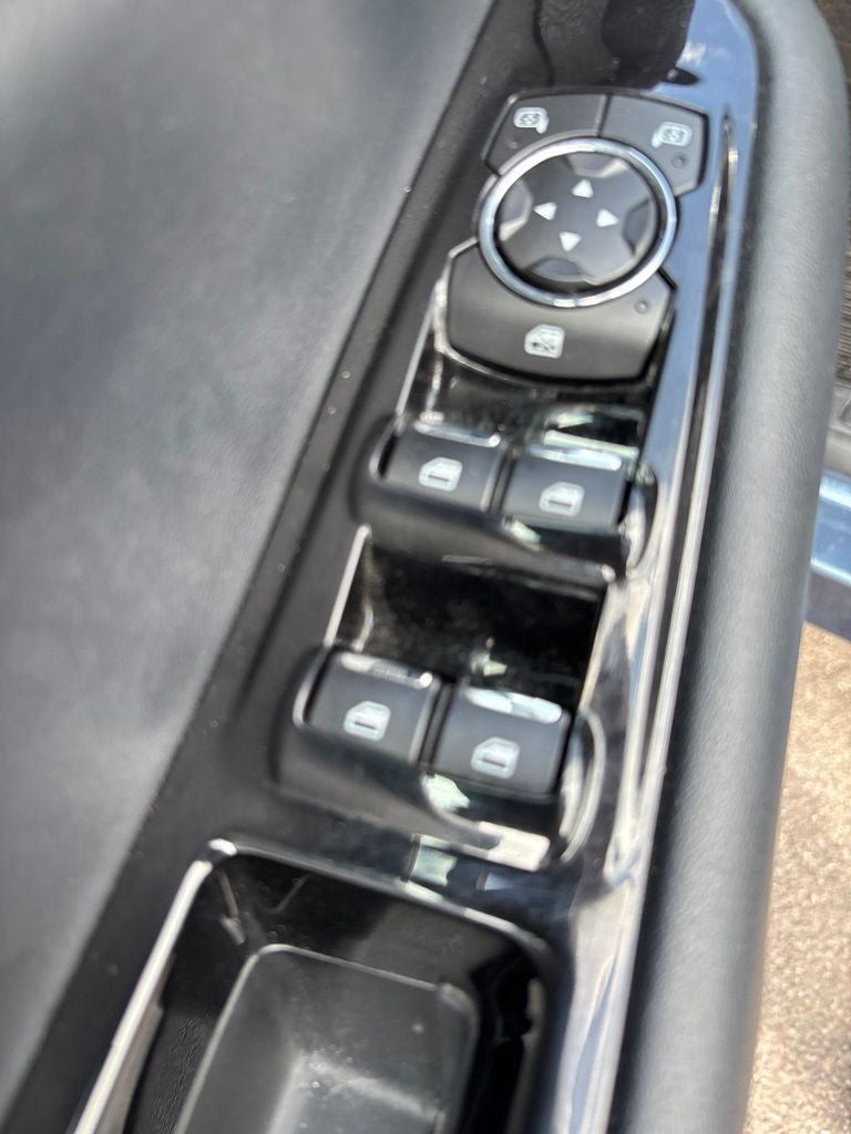 Used 2019 Ford Edge SEL w/ Equipment Group 201A AWD/4WD image 12