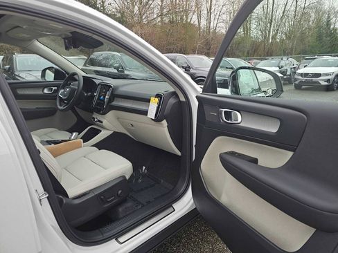 New 2026 Volvo XC40 B5 Plus w/ Protection Package Premier image 12