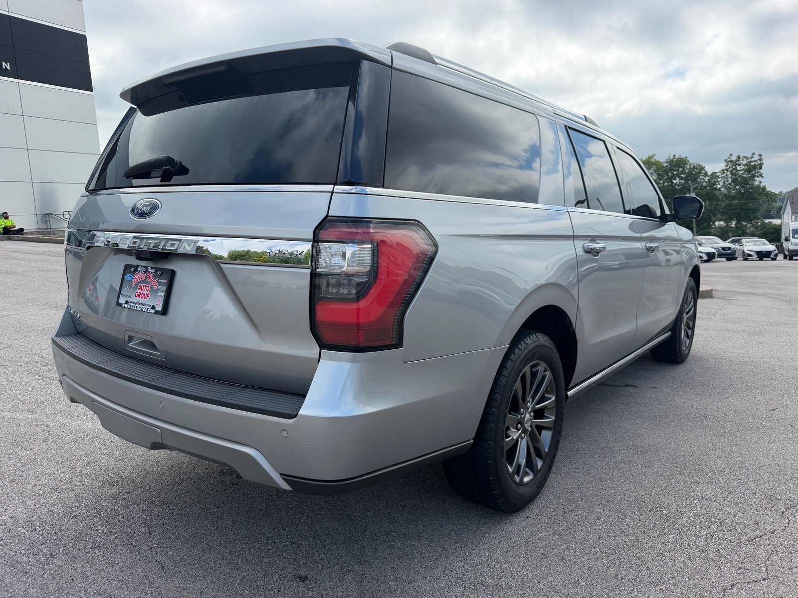 Used 2021 Ford Expedition Max Limited AWD/4WD image 14