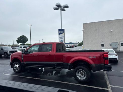 Used 2024 Ford F350 King Ranch AWD/4WD image 2