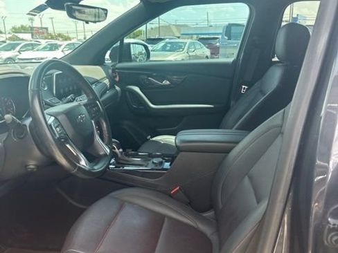 Used 2021 Chevrolet Blazer RS w/ Enhanced Convenience Package FWD image 5