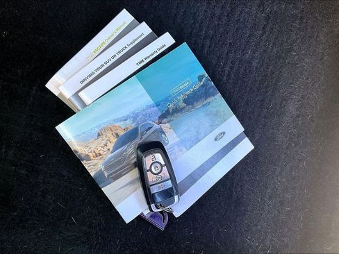 Certified 2022 Ford Escape SE w/ Cold Weather Package image 10