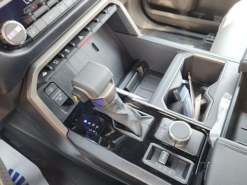 New 2026 Toyota Tundra SR5 AWD/4WD image 16