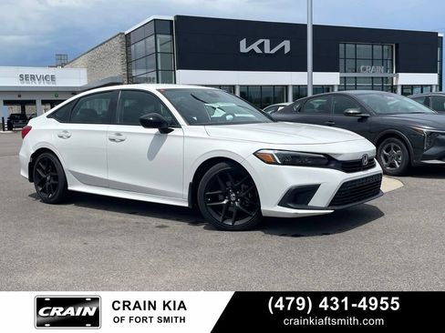 Used 2024 Honda Civic Sport image 1