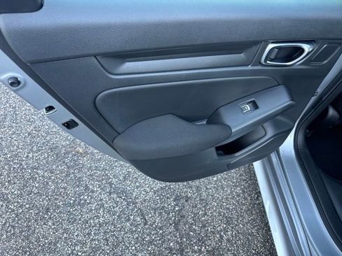 Used 2023 Honda Civic LX image 14