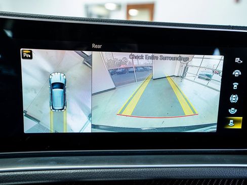 Used 2023 Mercedes-Benz GLE 53 AMG 4MATIC image 52