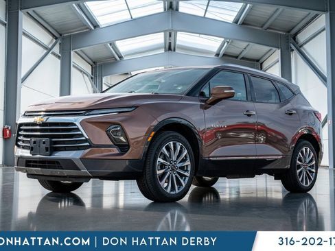 Used 2024 Chevrolet Blazer Premier AWD/4WD image 1