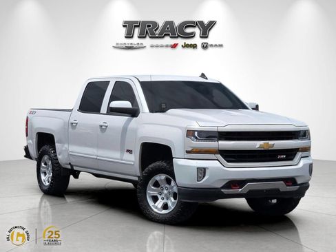 Used 2018 Chevrolet Silverado 1500 LT w/ All Star Edition AWD/4WD image 1