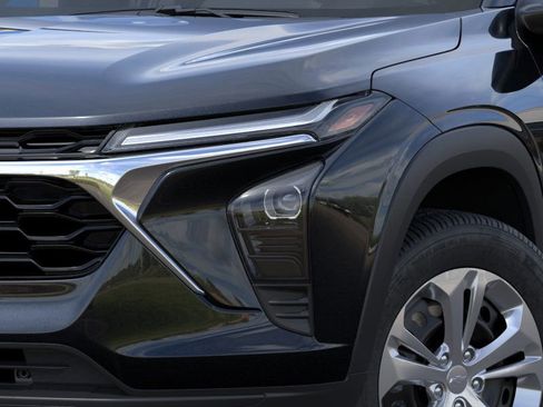 New 2026 Chevrolet Trax LS w/ Driver Confidence Package image 11