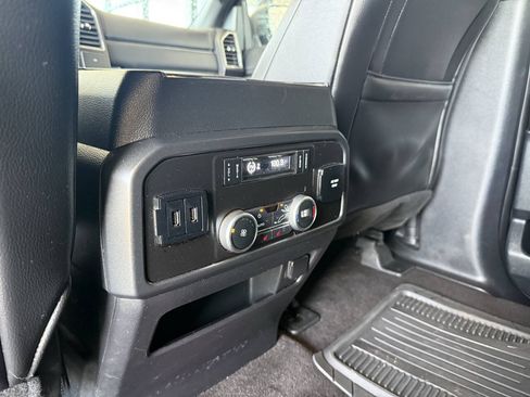 Used 2020 Ford Expedition Limited AWD/4WD image 17