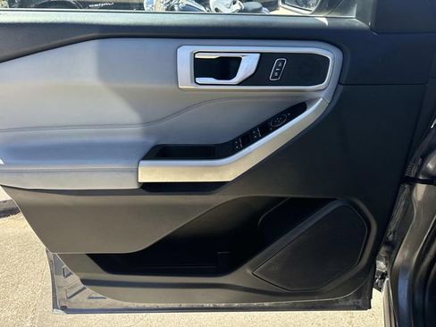 Used 2023 Ford Explorer XLT w/ Equipment Group 202A image 16