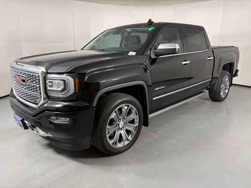 Used 2018 GMC Sierra 1500 Denali w/ Denali Ultimate Package AWD/4WD image 4