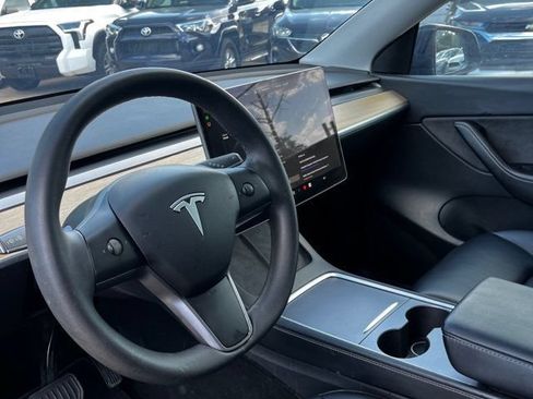 Used 2021 Tesla Model Y AWD image 20
