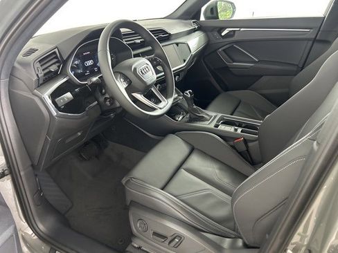 New 2025 Audi Q3 2.0T Premium image 19