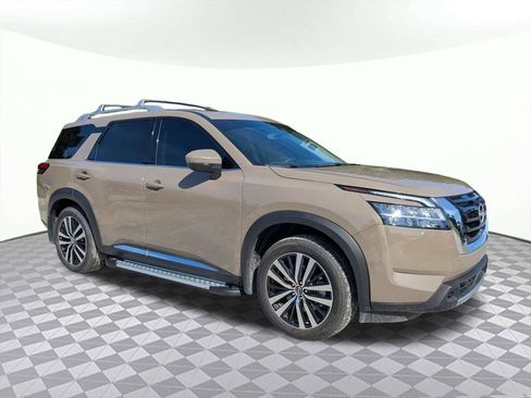 Used 2024 Nissan Pathfinder Platinum w/ Cargo Package FWD image 2