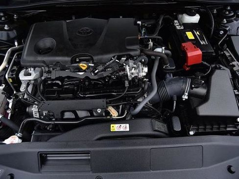 Used 2021 Toyota Camry SE image 21