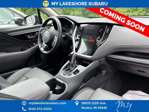 Used 2025 Subaru Outback Onyx Edition AWD/4WD image 13