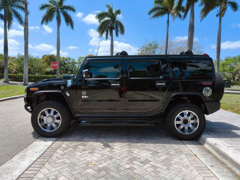 Used 2003 HUMMER H2 w/ Preferred Equipment Group image 15