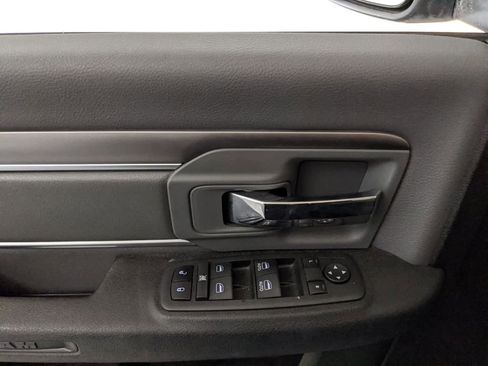 Used 2022 RAM 1500 Classic SLT w/ Electronics Group image 15