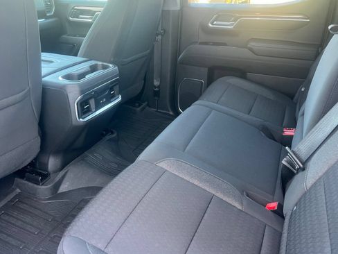 Used 2022 GMC Sierra 1500 Elevation AWD/4WD image 9