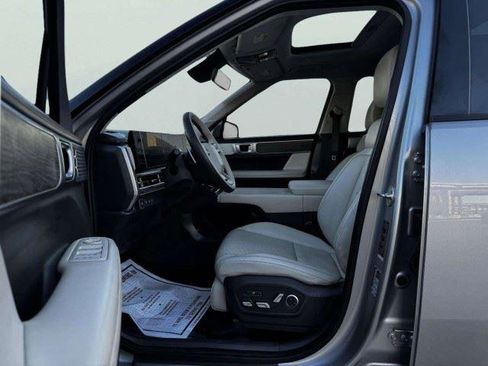 Used 2024 Hyundai Santa Fe Calligraphy FWD image 19